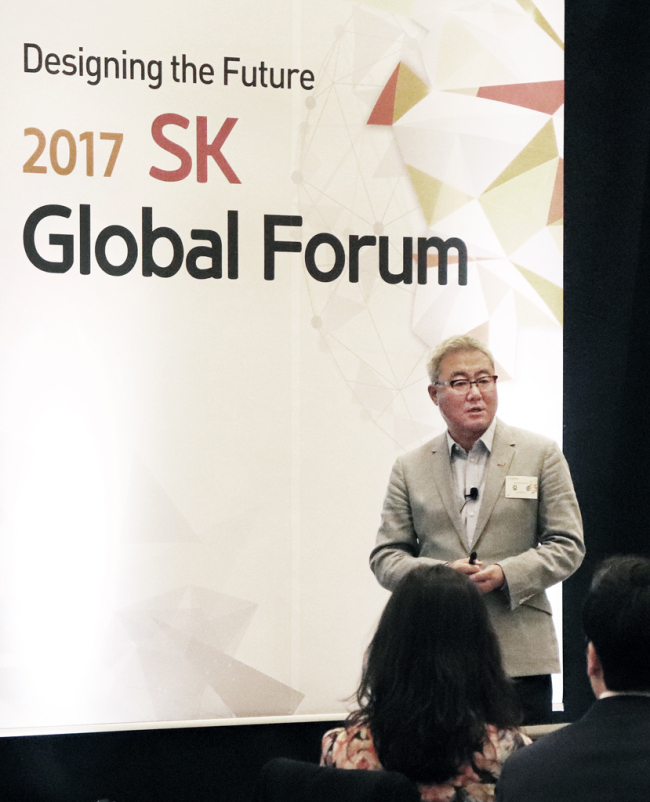 SK Supex Council’s energy and chemical committee President Kim Jun speaks at the 2017 SK Global Forum at The Westin Jersey City Newport Hotel in New Jersey, Saturday. (SK Group)