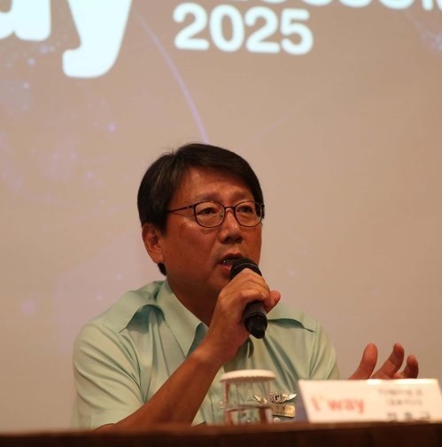 T`way Air Co. CEO Jeong Hong-geun answers questions on the budget carrier`s business plans in a press conference held at the Plaza Hotel in Seoul on June 29, 2017. (Yonhap)