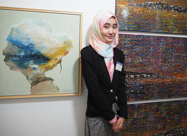 Bruneian artist Umi Zaty Bazillah Zakaria (Joel Lee/The Korea Herald)