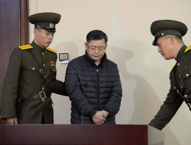 Lim Hyeon-soo, who pastors the Light Korean Presbyterian Church in Toronto, is escorted to his sentencing in Pyongyang on Dec. 16, 2015. Yonhap