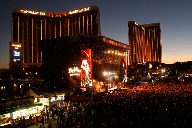 A view of the main stage at the Route 91 Harvest country music festival during a performance by 'Big & Rich' a few hours before Sunday nights deadly shooting in Las Vegas, Nevada on Sunday. (UPI-Yonhap)