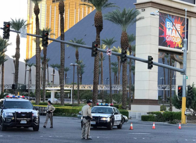 The site of the shooting spree in Las Vegas (Yonhap)
