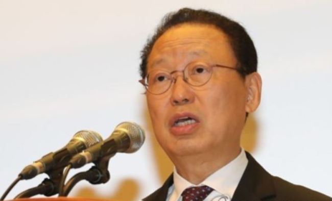 Financial Supervisory Service chief Choe Heung-sik (Yonhap)