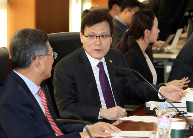 Choi Jong-ku, chairman of the Financial Services Commission (Yonhap)