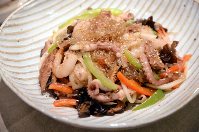 A bowl of Japchae has been prepared by participants of the Hallyu K-Food Cooking Class. (Park Hyun-koo/The Korea Herald) 