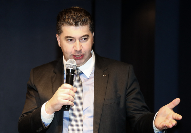 Kaher Kazem, CEO and president of GM Korea, speaks at a press conference in Seoul on Thursday. (GM Korea)