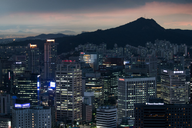 Buildings in central Seoul (Bloomberg)