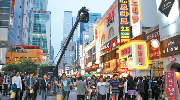 Scenes of director Tony Gilroy’s film “The Bourne Legacy” shot in June 2011 in the Gangnam district, southern Seoul. (Seoul Metropolitan Government)