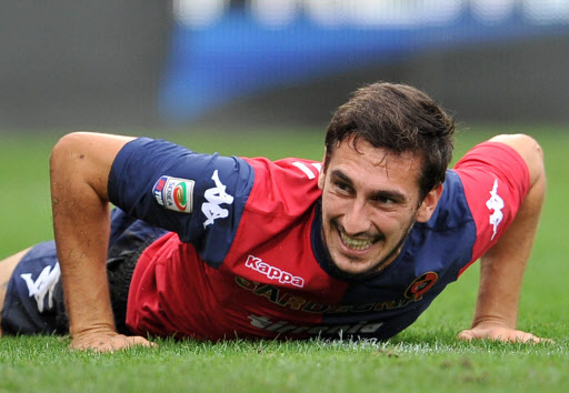 In this file photo taken on September 29, 2013 Cagliari's forward Davide Astori reacts during the Italian Serie A football match Cagliari vs Inter Milan at Nereo Rocco Stadium in Trieste. Astori was found dead on March 4, 2018. (Yonhap-AFP)