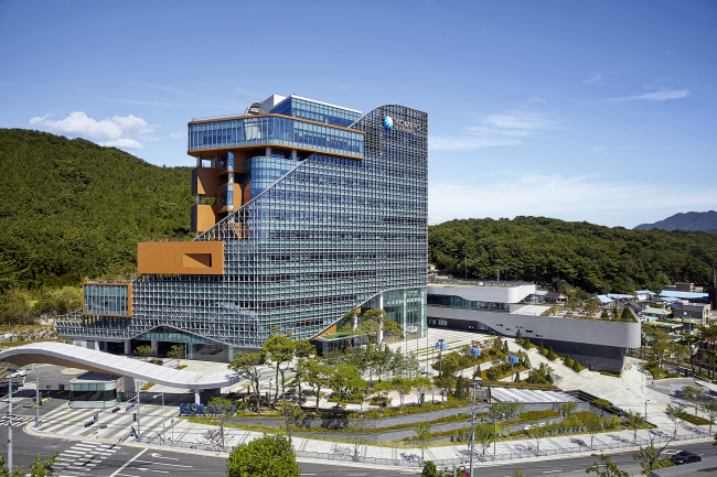 Head office of Korea Midland Power in Boryeong, South Chungcheong Province (Komipo)