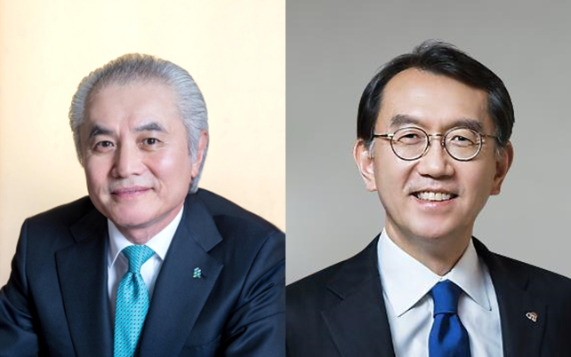 SC Bank Korea CEO Park Jong-bok (left) and Citibank Korea CEO Park Jin-hei