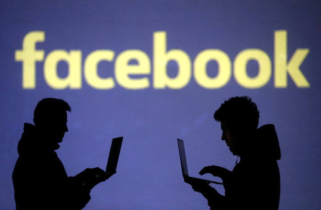 A Facebook logo (Reuters-Yonhap)