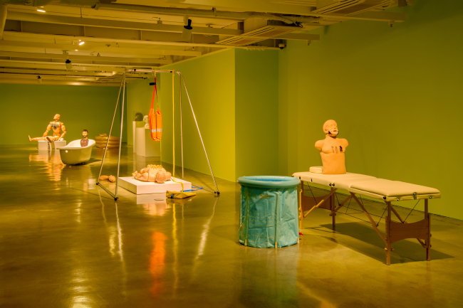 An installation view of the “Spa & Beauty Seoul” by artist Jeong Geum-hyung at SongEun ArtSpace in Seoul (An installation view of the “Spa & Beauty Seoul” by artist Jeong Geum-hyung at SongEun ArtSpace in Seoul (SongEun Art and Cultural Foundation and the Artist)