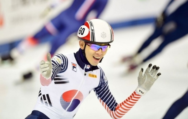 Short track speed skater Lee Jung-su (AFP-Yonhap)