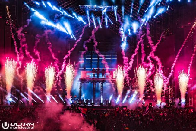 Swedish House Mafia performs during the Ultra Music Festival in Miami, Florida, on March 25. (Ultra Korea)