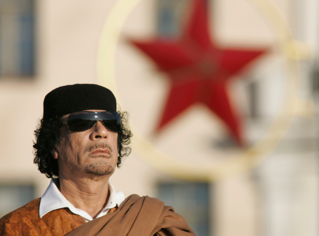 Former Libyan leader Moammar Gadhafi in 2008 (AP-Yonhap)