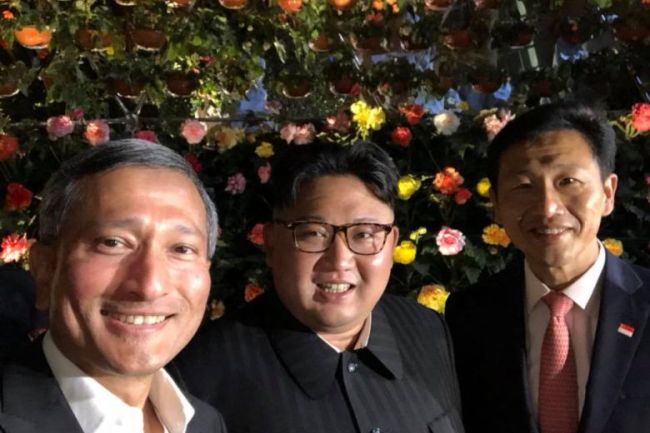 Singapore’s Foreign Minister Vivian Balakrishnan (left) posted a picture taken with North Korean leader Kim Jong Un (center) and Education Minister Ong Ye Kung on his Facebook account Monday (Vivian Balakrishnan's Facebook)