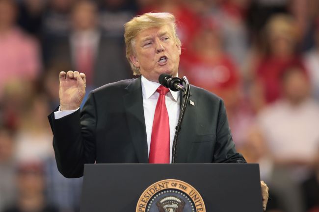 US President Donald Trump speaks to supporters during a campaign rally at the Amsoil Arena on June 20, 2018 in Duluth Minnesota. (AFP-Yonhap)