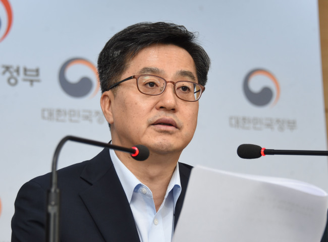 Deputy Prime Minister and Finance Minister Kim Dong-yeon on Friday speaks in a press briefing to announce the government‘s plan for a real estate tax rate hike. (Ministry of Strategy and Finance)
