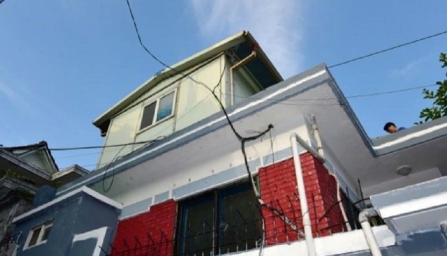 Seoul Mayor`s temporary residence, a humble roof-top dwelling without airconditioning, in one of the poorest districts in Seoul. (Yonhap)