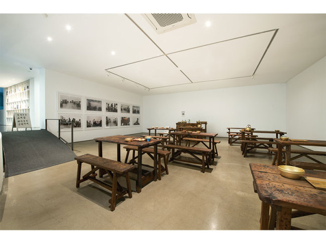 An installation view of “Disappearance“ by artist Lee Kang-so, at Gallery Hyundai (Gallery Hyundai)