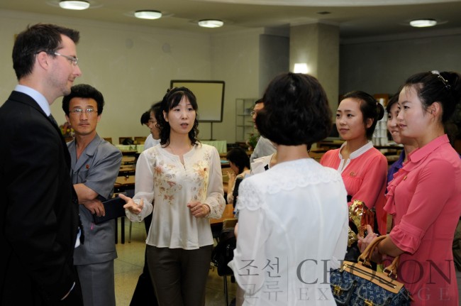 Participants to Choson Exchange’s enterpreneurship workshop listen to a lecturer dispatched by the organization to North Korea in this undated photo. (Choson Exchange)