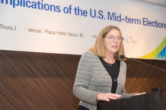 Kathleen Stephens, former U.S. ambassador to South Korea, speaks during a seminar on the political and economic implications of the Nov. 6 U.S. midterm elections in Seoul on Nov. 15, 2018 in this photo provided by the Korea Institute for International Economic Policy. (Yonhap)
