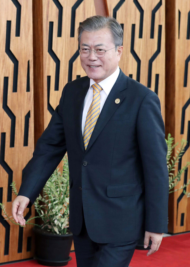 Moon menghindari pelonggaran sanksi NC di pertemuan ASEAN dan APEC