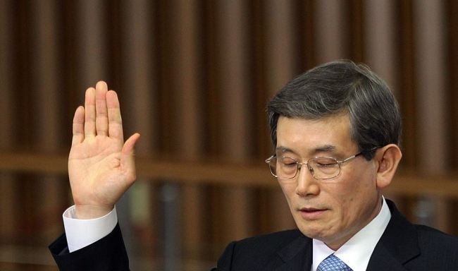 Ko Young-han, a justice-nominee of the Supreme Court, vows to tell the truth during a confirmation hearing at the National Assembly in Seoul on July 10, 2012. Ko is one of the top court`s four justices nominated by President Lee Myung-bak on June 15. (Yonhap)