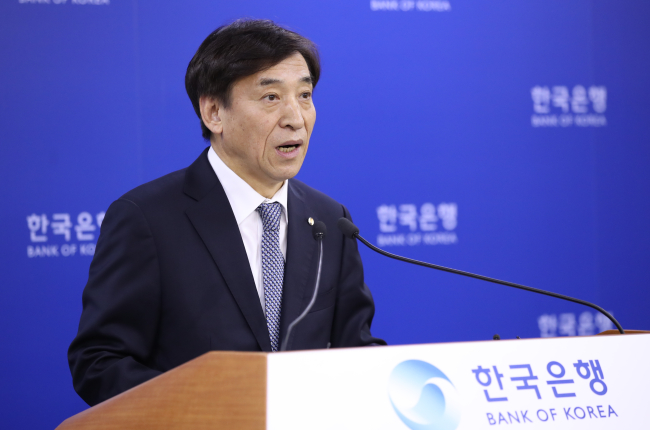 The Bank of Korea Gov. Lee Ju-yeol speaks Thursday in a press briefing. (Yonhap)