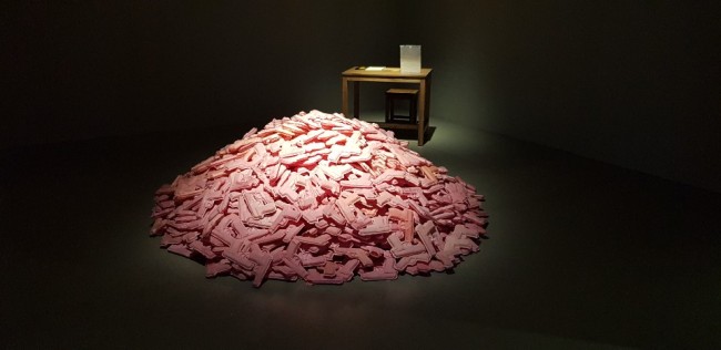 Artist FX Harsono’s 1977 work “What Would You Do if These Crackers Were Real Pistols?” (Shim Woo-hyun/The Korea Herald)