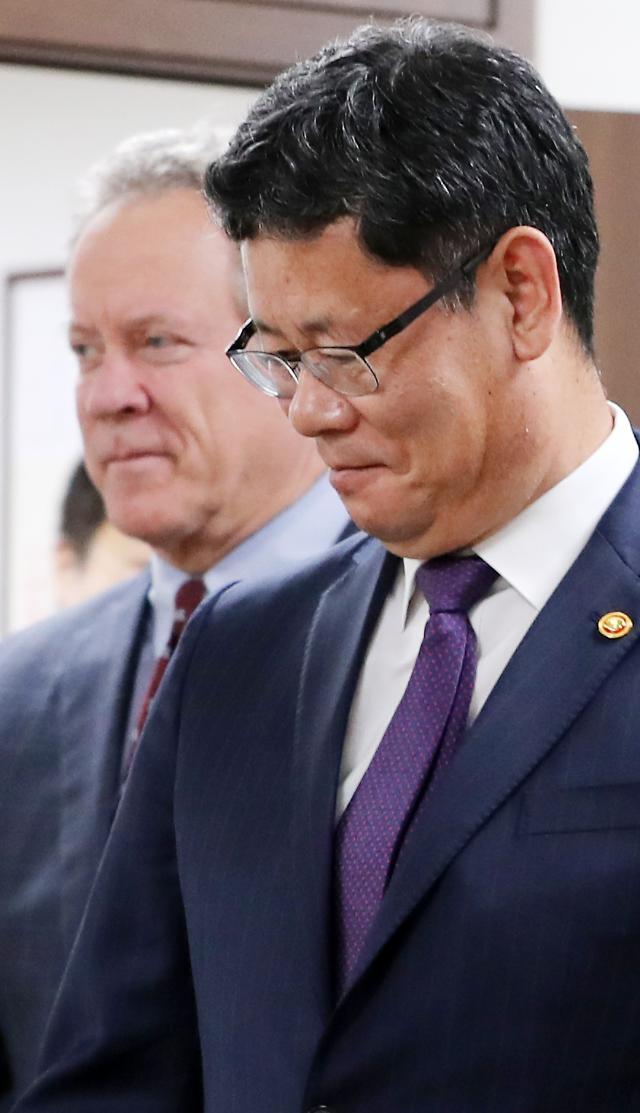 Unification Minister Kim Yeon-chul (Yonhap)