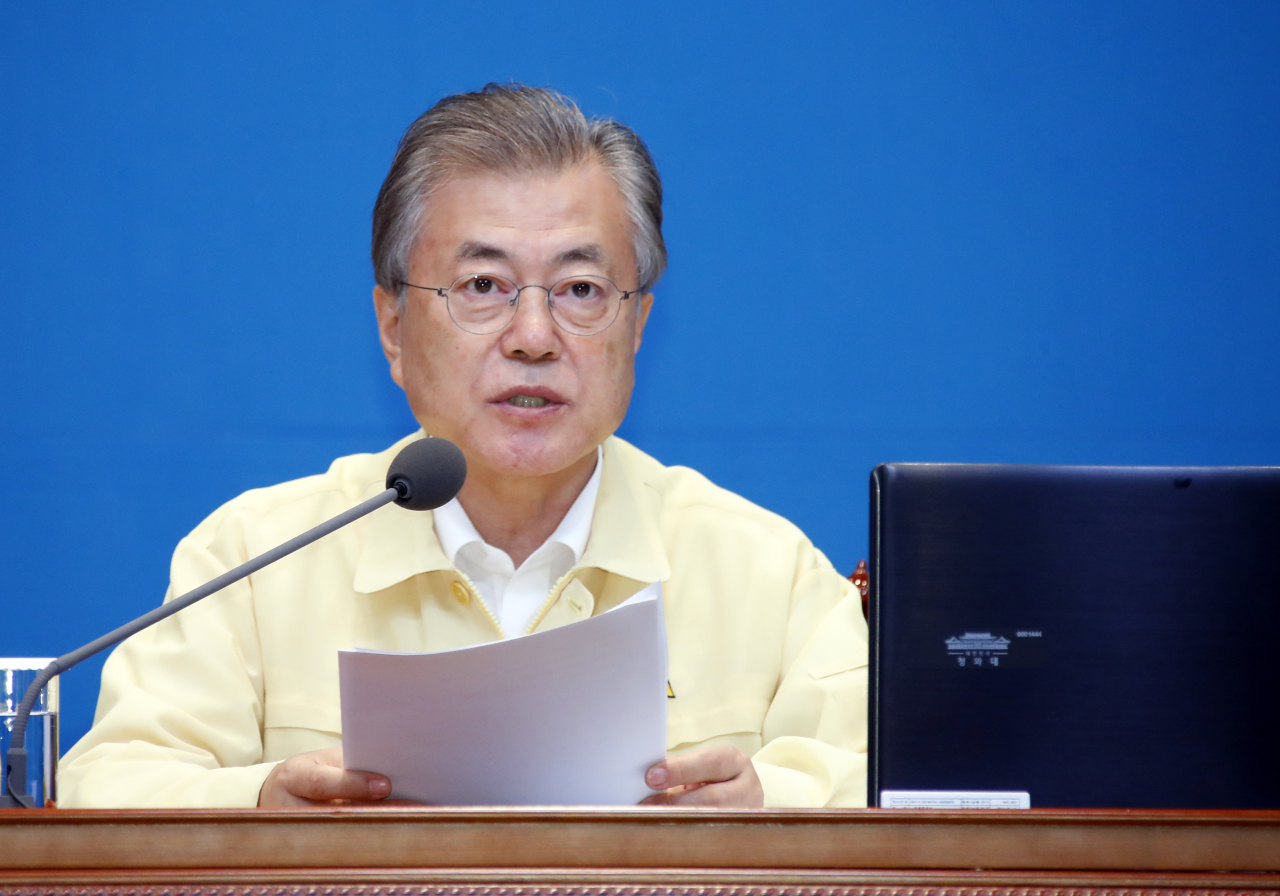President Moon Jae-in speaks at Wednesday`s Cabinet meeting. Yonhap