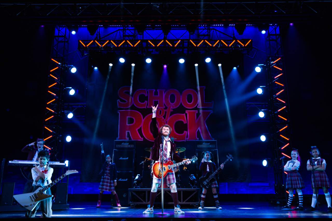 “School of Rock” (Clip Service)