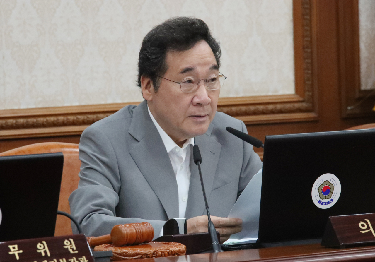 Prime Minister Lee Nak-yon speaks at the Cabinet meeting in Seoul on Tuesday. Yonhap
