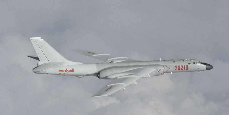 A Chinese H-6 bomber (Yonhap)