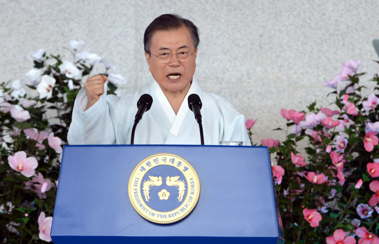 Moon mendesak Jepang untuk memilih ‘jalur dialog dan kerja sama’