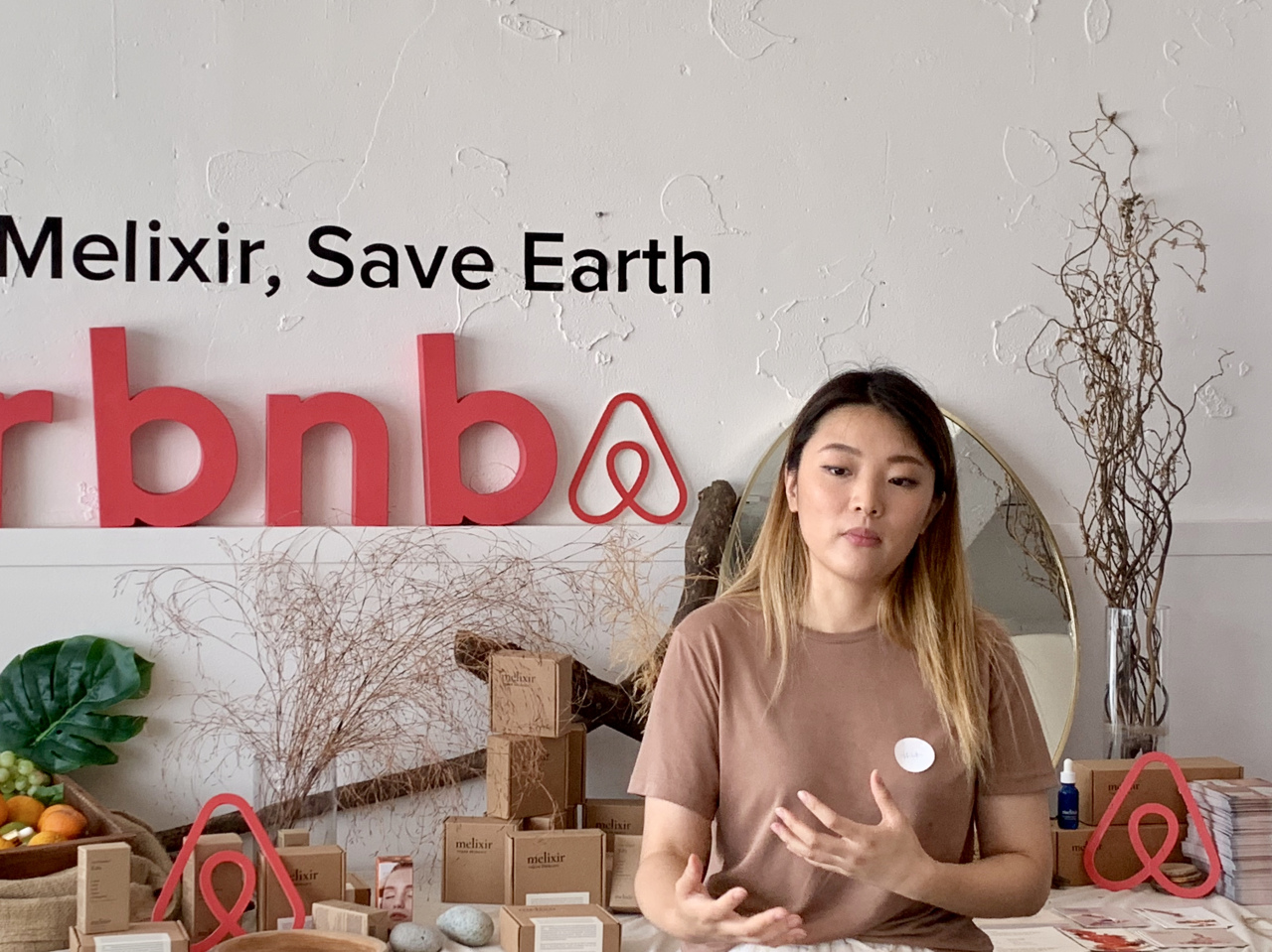Lee Ha-na, founder and CEO of vegan skin care brand Melixir, speaks during a press event arranged by Airbnb on Aug. 16 at the brand’s showroom in Itaewon, central Seoul. (Im Eun-byel/The Korea Herald)