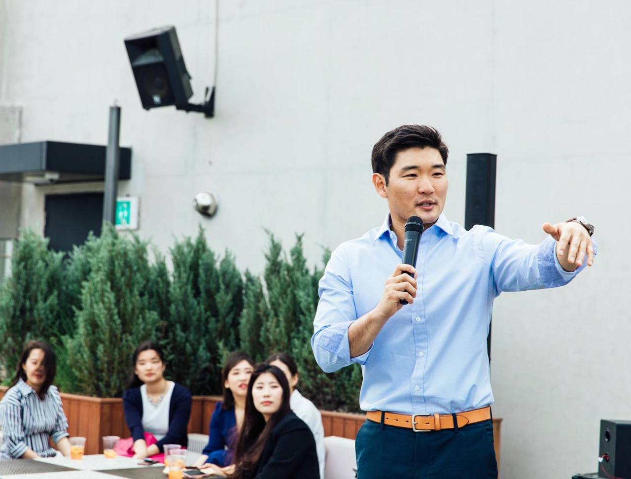 Korea Legacy Committee founder Michael Kim speaks at the committee's Spring fund raiser. KLC