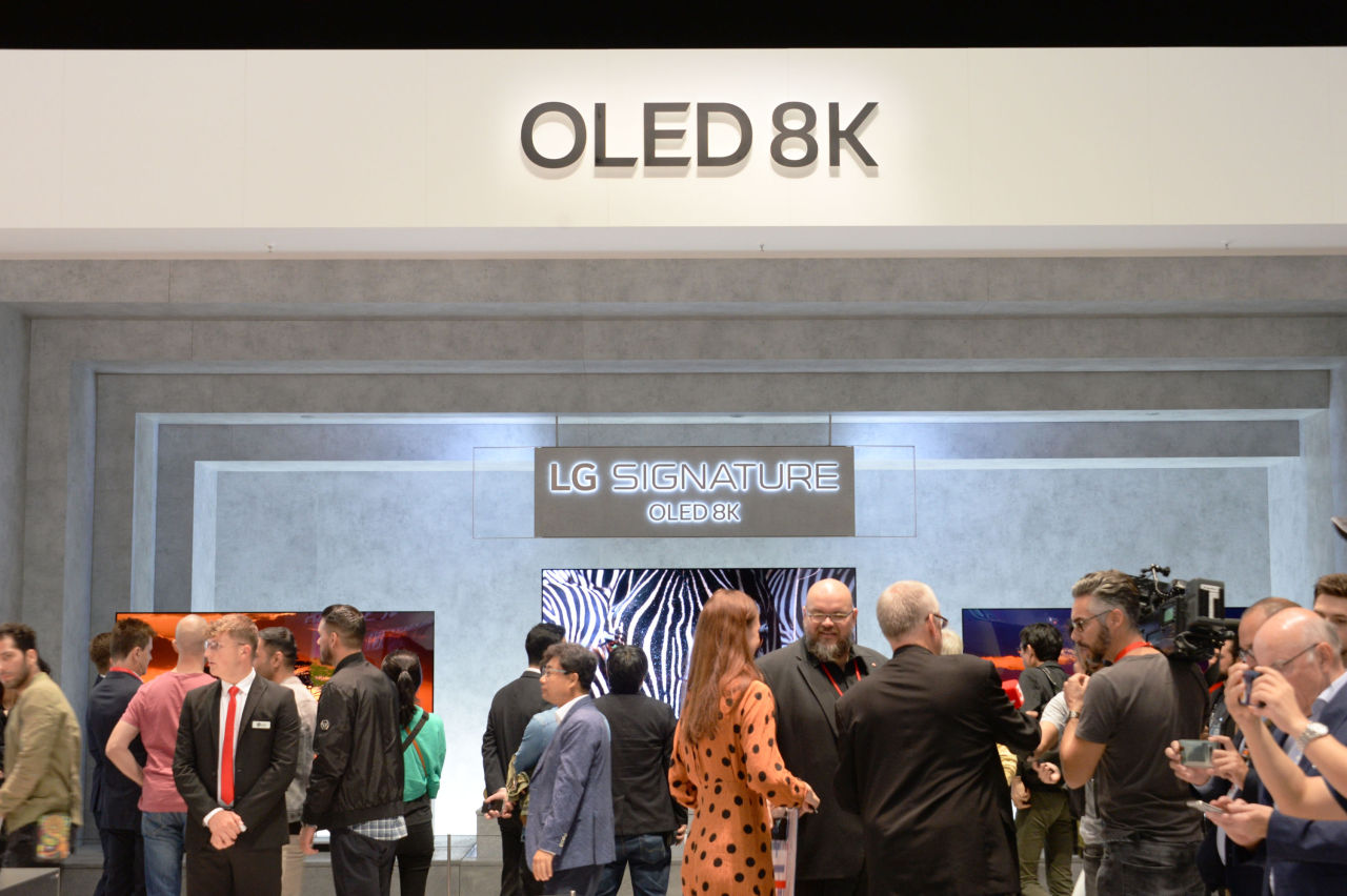 LG OLED 8K TV display at IFA 2019 (LG Electronics)