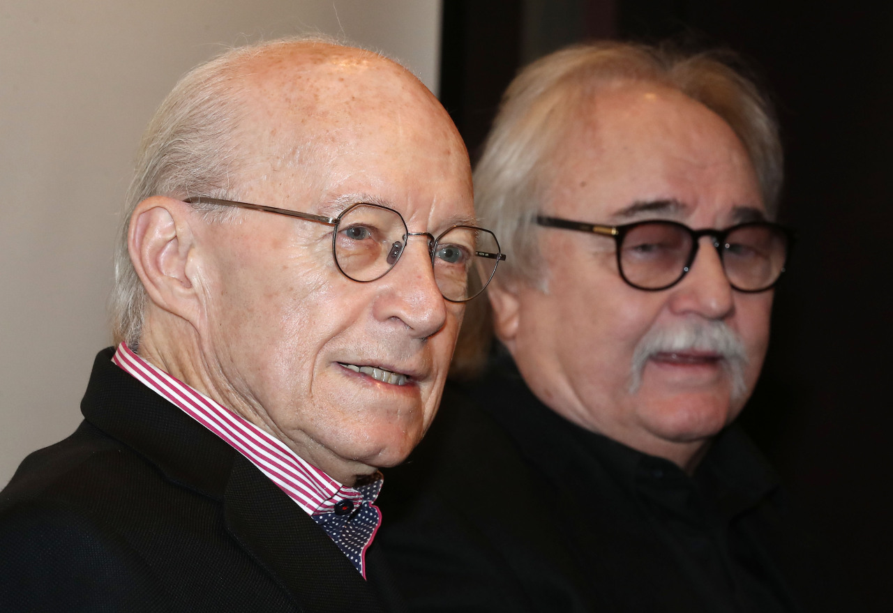 Lyricist Michael Kunze (left) and composer Sylvester Levay speak at a press event Monday at The Shilla Seoul. (EMK Musical Company)