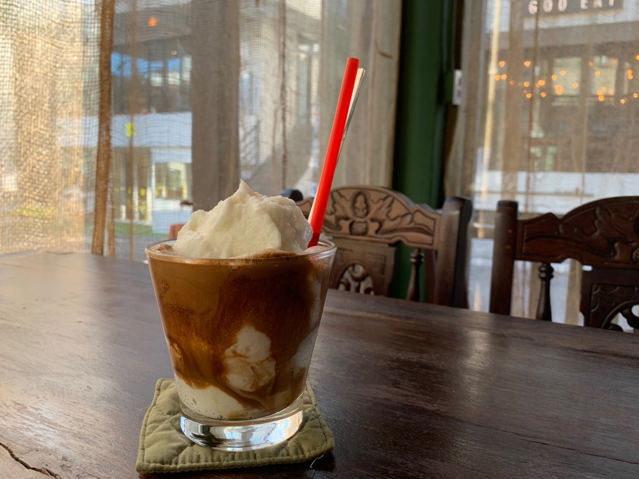 Coconut Smoothie Coffee at Cong Caphe (Im Eun-byel/The Korea Herald)