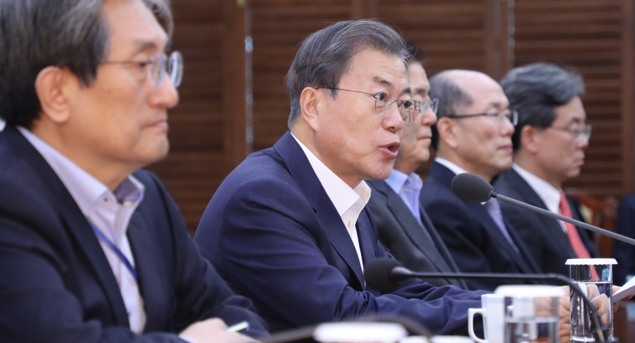 President Moon Jae-in speaks at the weekly meeting with aides in Seoul on Monday. Yonhap