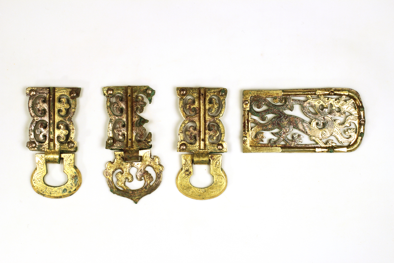 Belt ornaments, dating back to the fourth century, were found at an archaeological site in Gimhae, South Gyeongsang Province. (The National Museum of Korea)