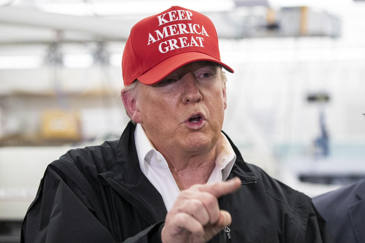 President Donald Trump speaks during a meeting about the coronavirus at the Centers for Disease Control and Prevention on Friday. Yonhap