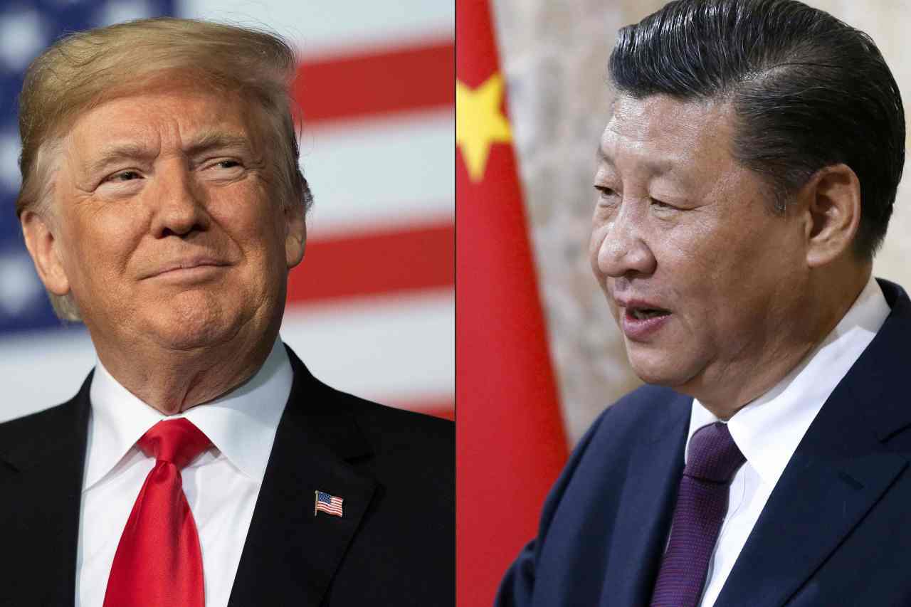 US President Donald Trump (L) and Chinese President Xi Jinping (R) (AFP-Yonhap)