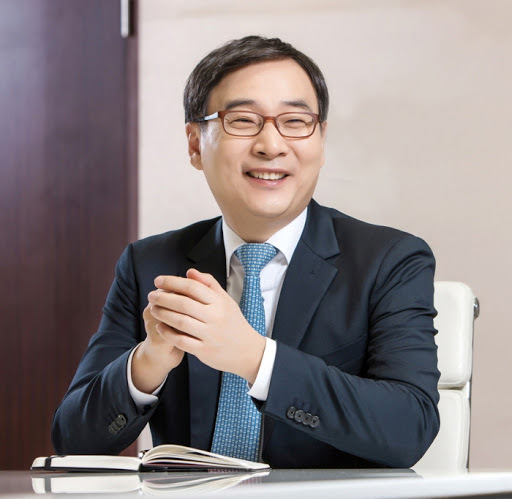 Lee Moon-hwan, CEO of South Korea’s first online-only bank K bank (K bank)