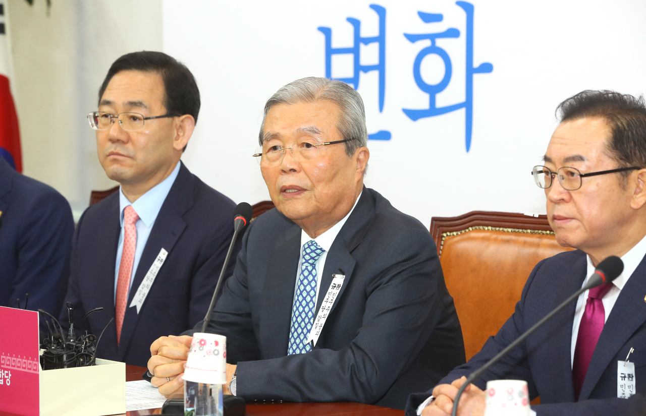 Main opposition United Future Party's interim leader Kim Chong-in (Yonhap)