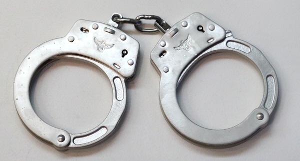 This undated file photo shows handcuffs. (Yonhap)