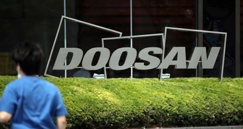 Logo of Doosan Group, to which Doosan Heavy Industries & Construction belongs, in central Seoul. (Yonhap)